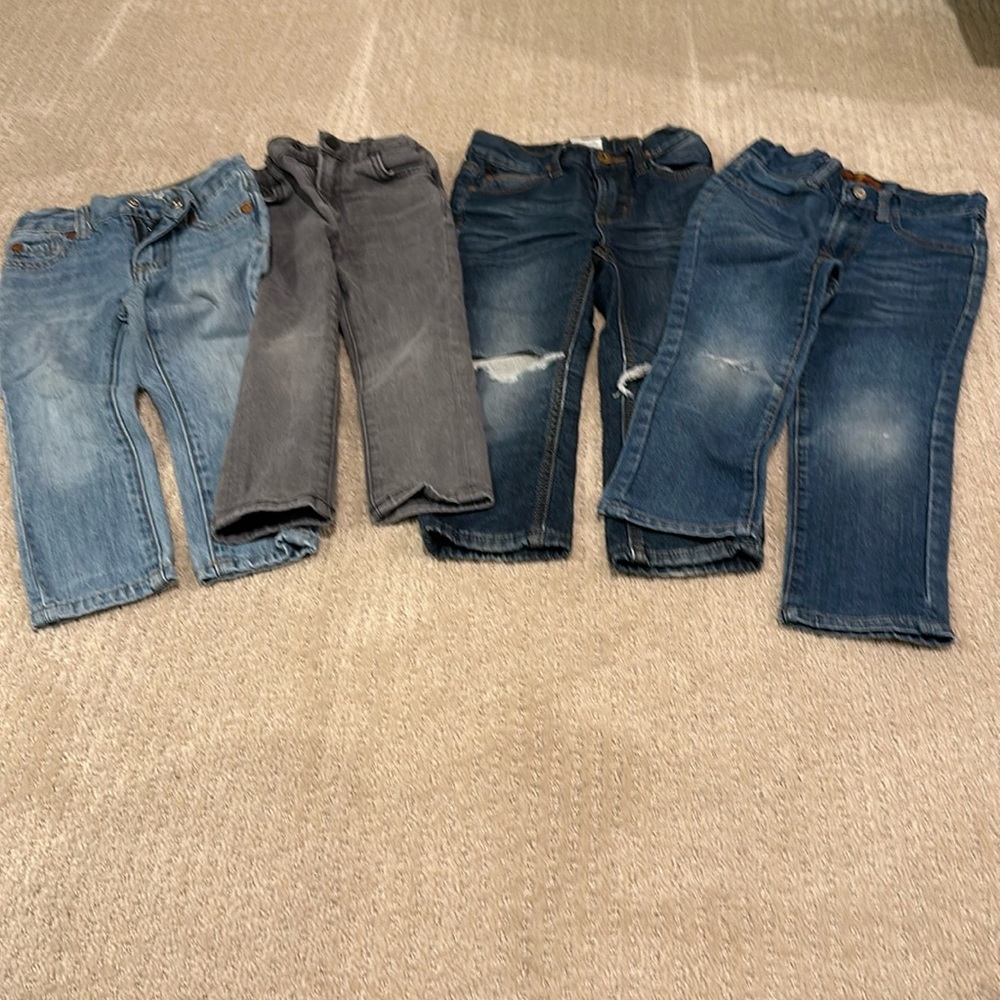4 pair lot!  2Y-3Y Jeans